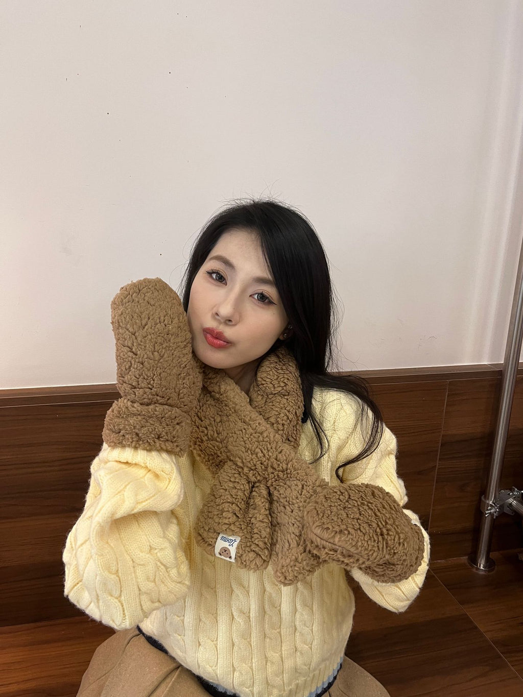 Cartoon Bear Plush Gloves Thickened Warm And Cute Scarf