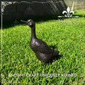 Garden Duck Statue Cast Iron Outdoor Lawn Ornament Rustic Farmhouse Metal Sculpture Mother Duck Ducklings Yard Decor Multiple