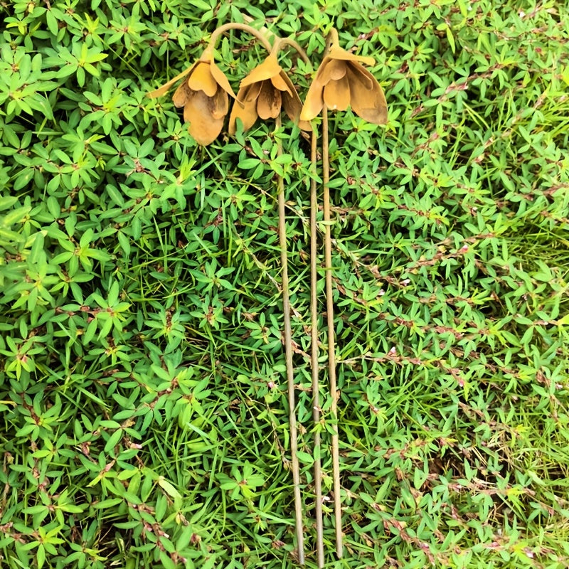 Rustic Metal Snowdrop Garden Stakes, Three-Piece Curved Flower Set with 25 cm Stems for Pots and Borders — image 8