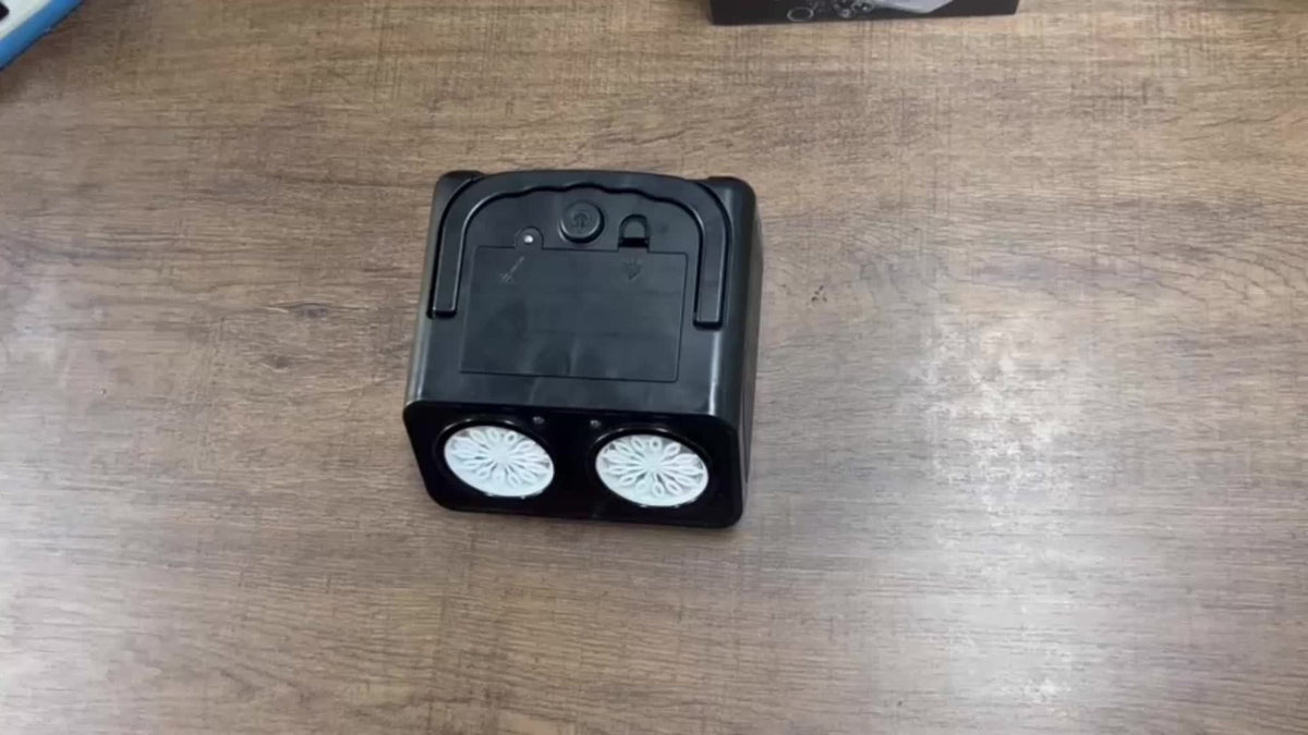 Dual-Wheel Electric Bubble Machine with Black, White, Black Classic or White Classic Color Options — image 11