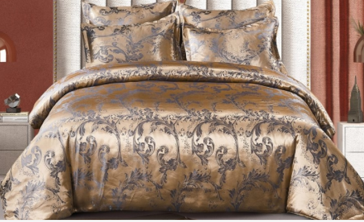 Three-piece bedding set