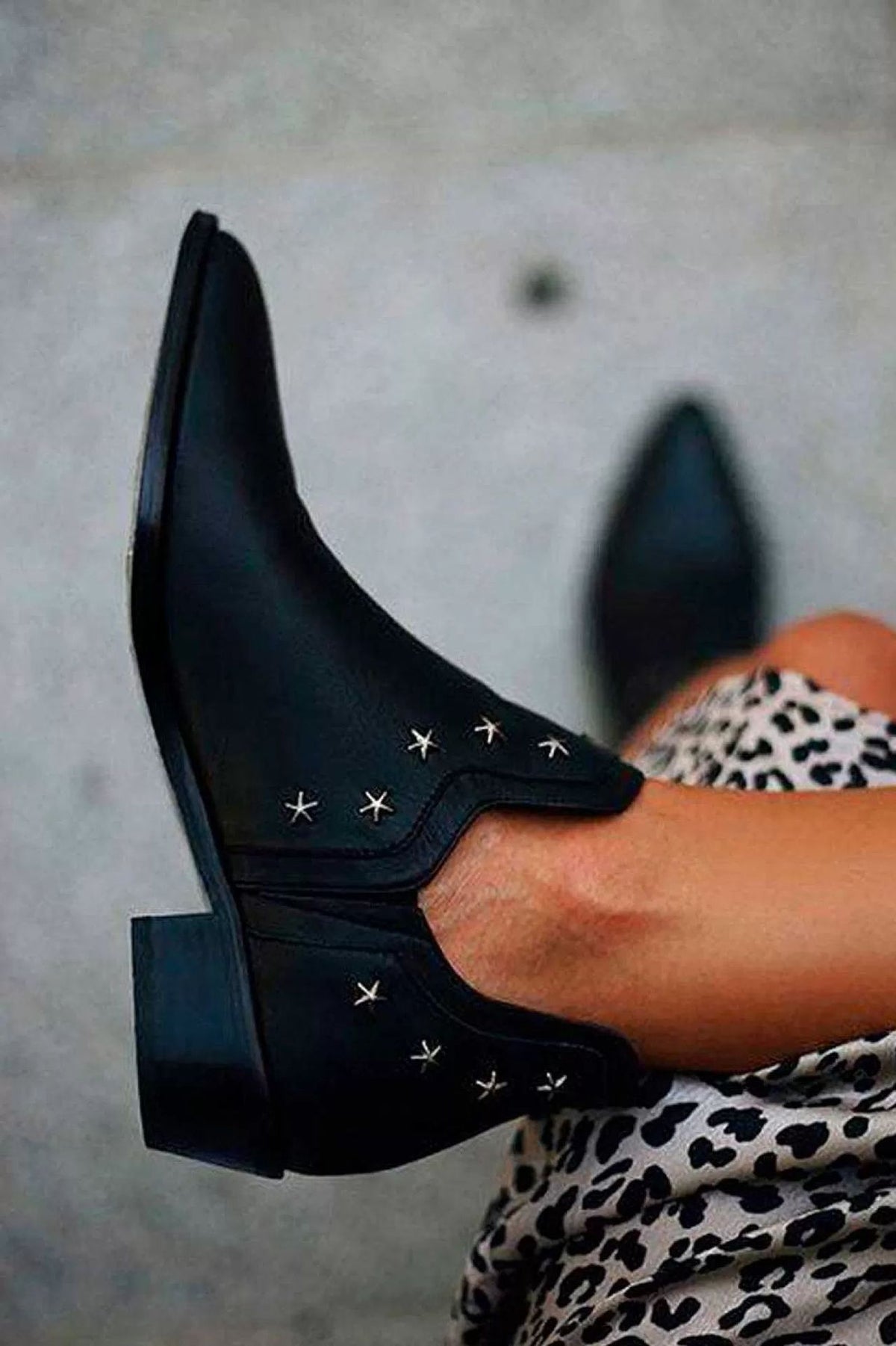 Fashion Ankle Boots With Metal Decoration Low Square Heel Large Size Ladies European And American Style