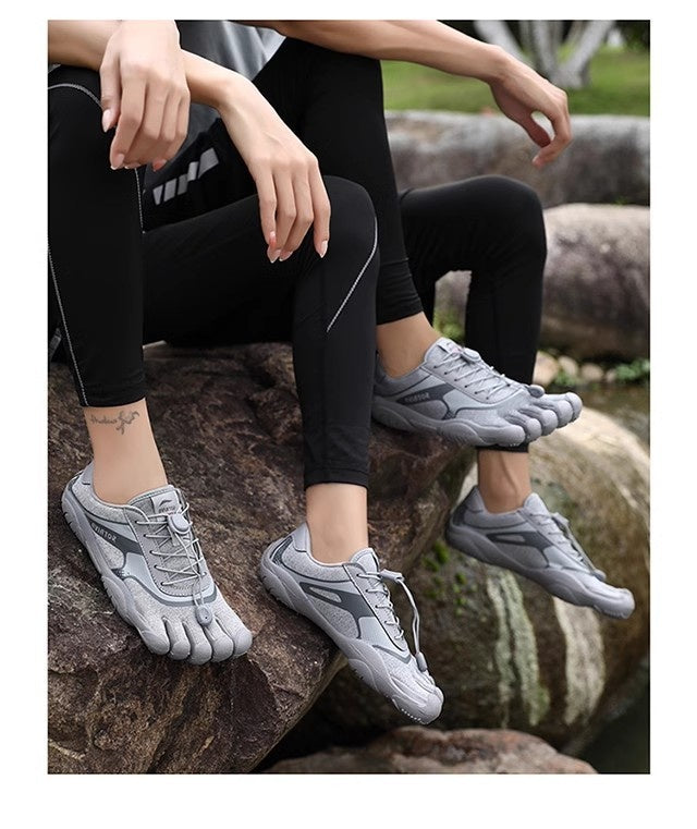 Comfortable Breathable And Lightweight Climbing Training Sneakers