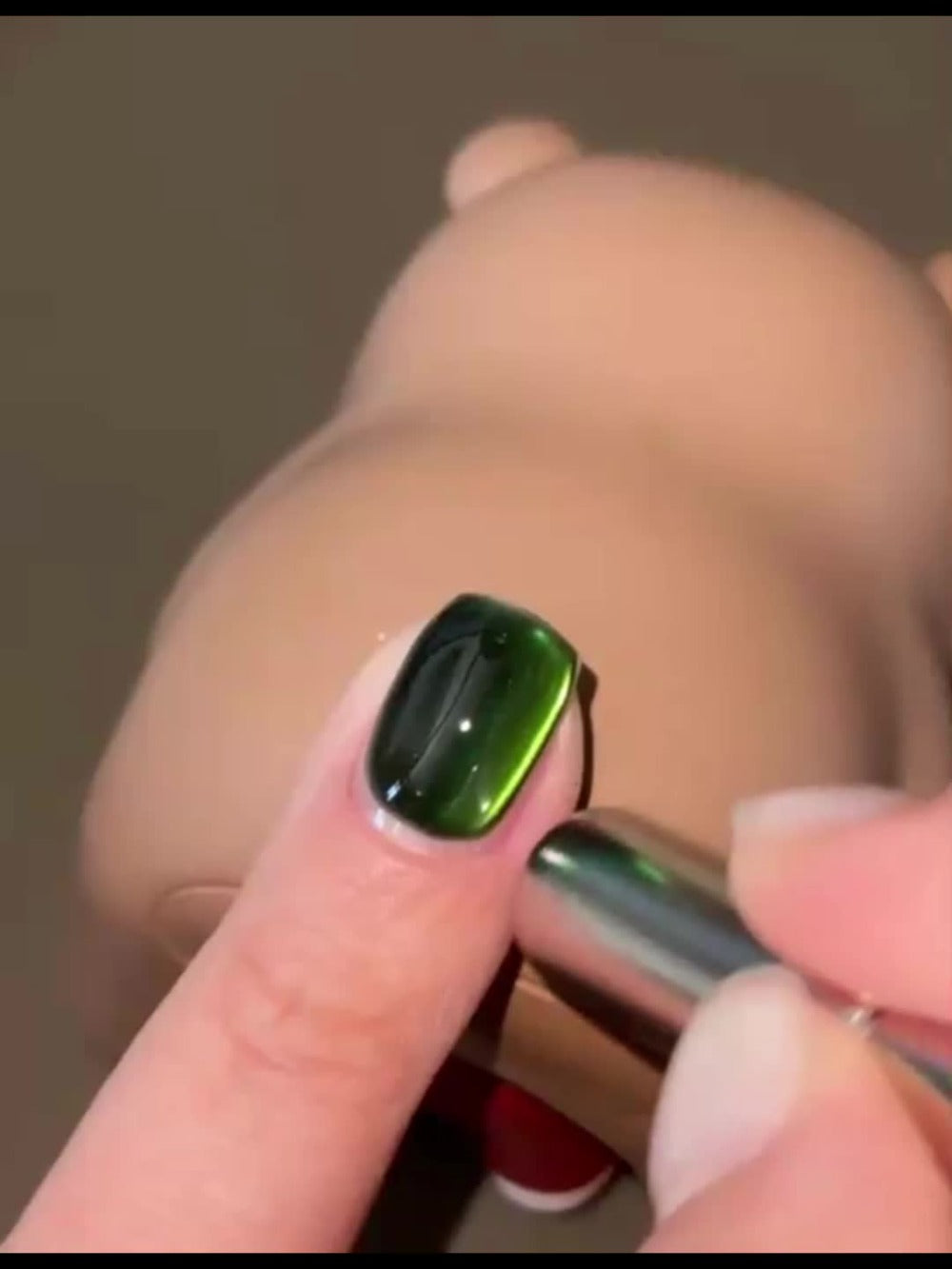 Gel Nail Polish BORN PRETTY MY269 Imperial Green 10ml Magnetic Cat Eye Shimmer in a White Bottle — image 12